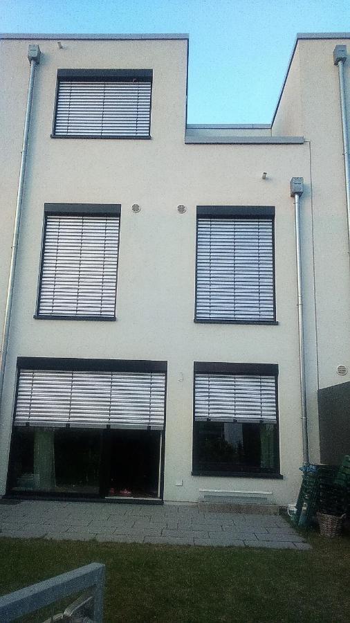 Homestay Mit Balkon-richtung Messe *